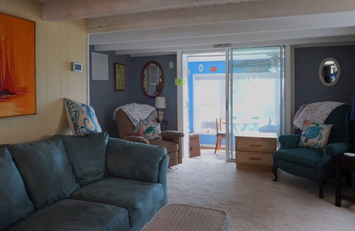 Little Creek Cottage | Relaxing Delaware Bayfront Getaway in Kitts Hummock! 2BR/1BA Cottage, Dover area