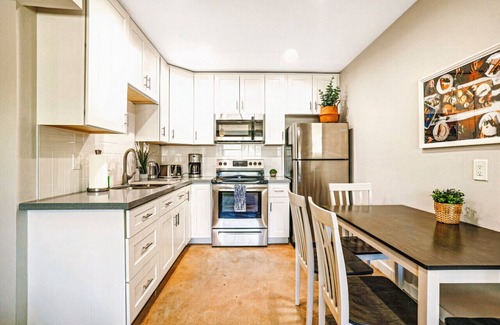 Camelback East Condo | Relaxing Desert Botanical 2 Bedroom In Biltmore