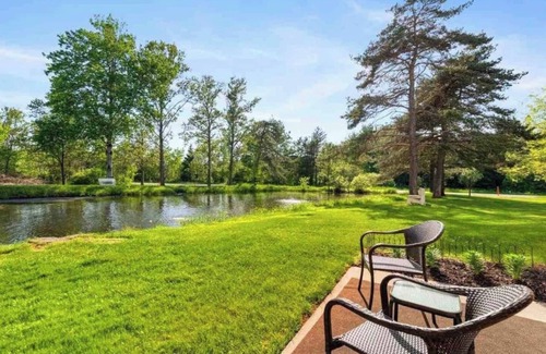 Harbor Springs Condo | Relaxing Dog Friendly Resort Condo – Pool, Sauna & Year-Round Fun!