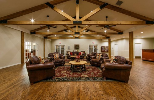Branson Villa | Relaxing Escape! 3 Miles from Branson