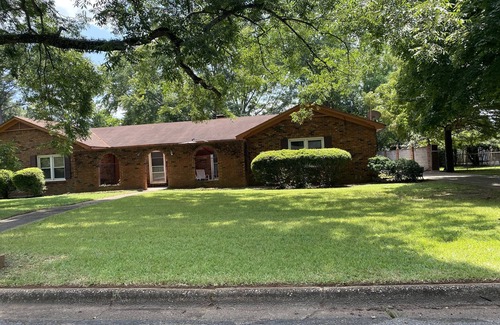 Tuscaloosa House | Relaxing Escape
