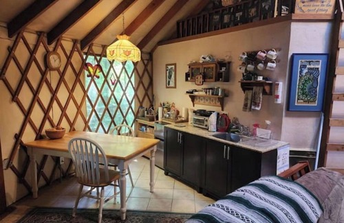 Fall Creek Villa | Relaxing FallCreek Vacation Yurt