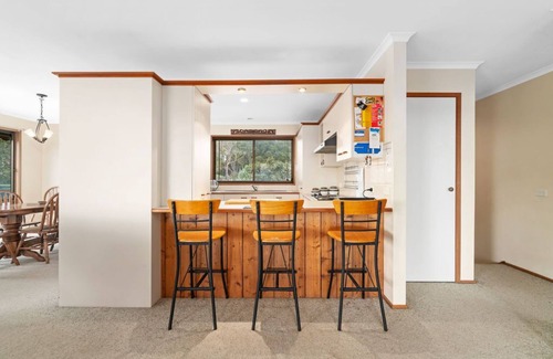 Loch Sport House | Relaxing family home with lake front views. Pets welcome