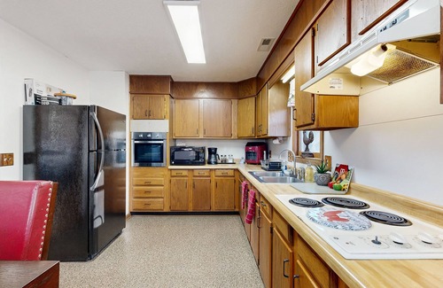 Hendersonville House | Relaxing farm setting, enjoy the porch with the sounds of the live animals