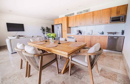 Playa Mujeres Apartment | Relaxing Getaway | Rooftop Jacuzzi | Sea Views