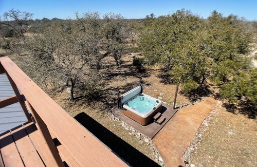 Fredericksburg Apartment | Relaxing Getaway at The Milky Way Cabin, *Not Pet Friendly