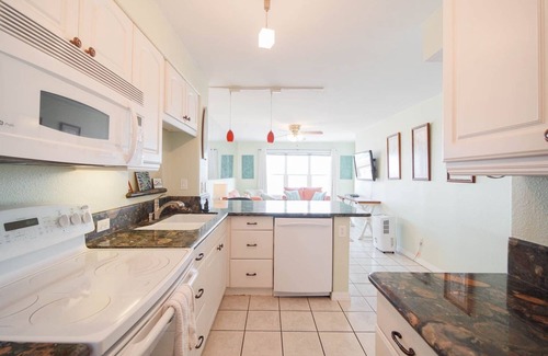 South Padre Island Condo | Relaxing , Great Location, 3 Minute Walk To The Beach 2 Bedroom Condo by RedAwning