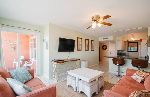 South Padre Island Condo | Relaxing , Great Location, 3 Minute Walk To The Beach 2 Bedroom Condo by RedAwning