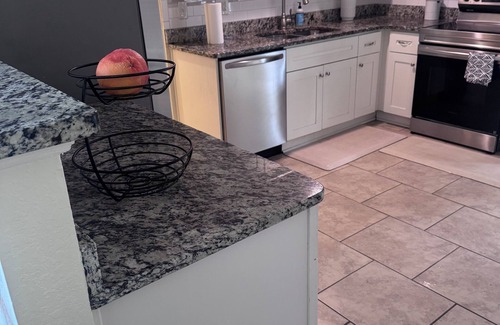 Hampton House | Relaxing Hampton Home Sleeps 8+/-