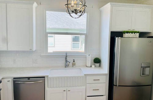 Vernon House | Relaxing home in Alberta Arts, New remodel 2 bedrooms, 2 baths maximum 5 guests