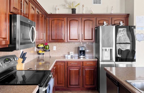 Orchards House | Relaxing Home with Pool, BBQ & Game Room in Surprise