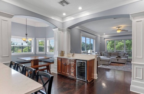 Saint Cloud House | Relaxing in the cloud