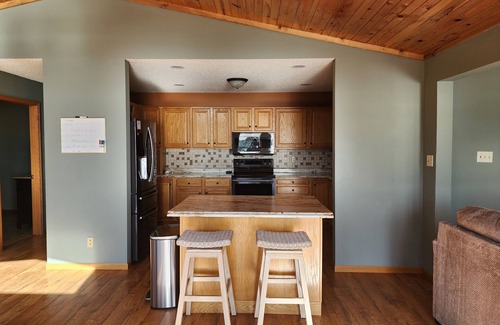 Spooner House | Relaxing Lake House!