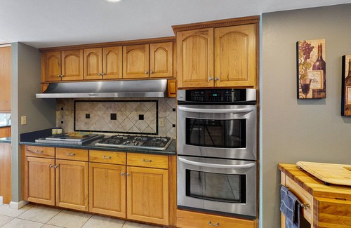 Bass Lake House | Relaxing lakefront Getaway w/private dock, deck, washer/dryer