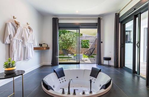 Perverie House | ❤️ Relaxing night in Nantes - Balneo XXL - Air conditioning