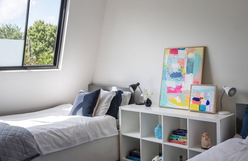 Elwood House | Relaxing oasis with pool and spa, 1 minute to Elwood Village and walk to Beach
