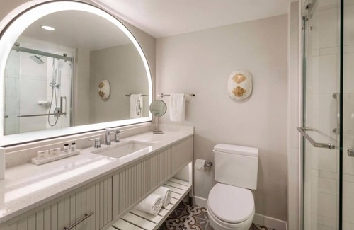 Singer Island Hotel | Relaxing Oceanfront Suite! Pet-friendly Property, Outdoor Swimming Pool!