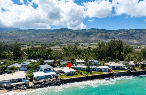 Waialua House | Relaxing or Adventurous North Shore Waterfront Home