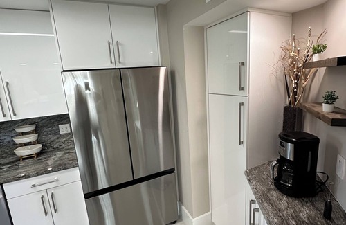 West Palm Beach Apartment | Relaxing or Working, It's here!
