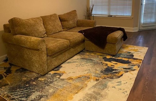 Lindbergh Apartment | Relaxing Patio Beauty