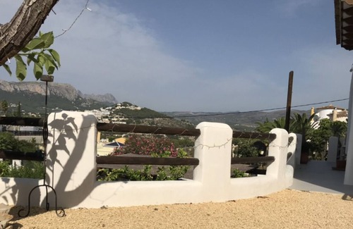 Casas de Torrat Apartment | Relaxing & peaceful 2 bedroom holiday apartment with use of private pool