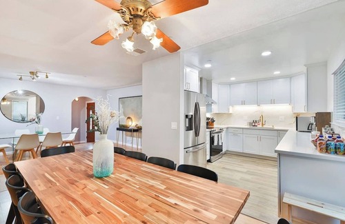 Linda Mar House | Relaxing & Peaceful 6BR Home w/HotTub/Game/Funtime