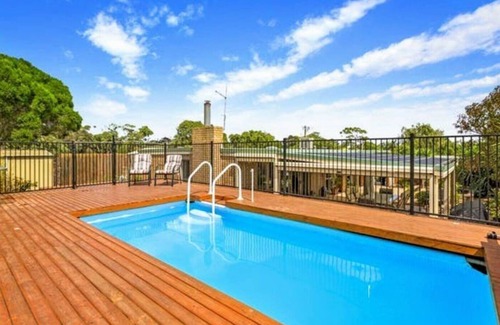 Rosebud House | Relaxing Pool & FirePit Retreat Near Hot Springs