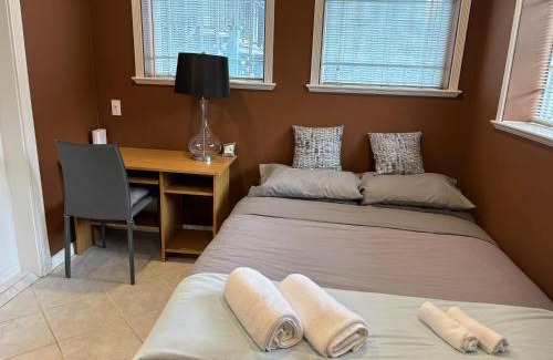 Hastings House | Relaxing Private Room, Quiet and Convenient
