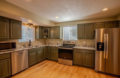 Meadow View Heights Cabin | Relaxing retreat in Duck Creek, lots of exciting adventures inside and out
