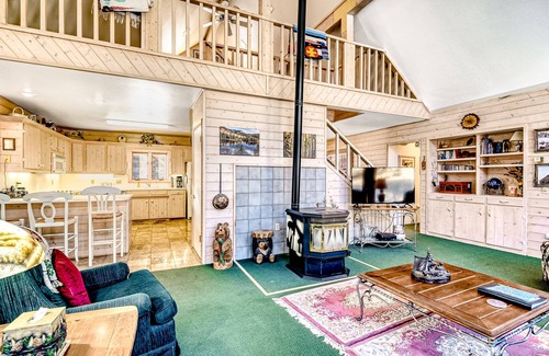 South Fork Cabin | Relaxing riverfront cabin w/river & mountain view, wraparound deck, and firepit
