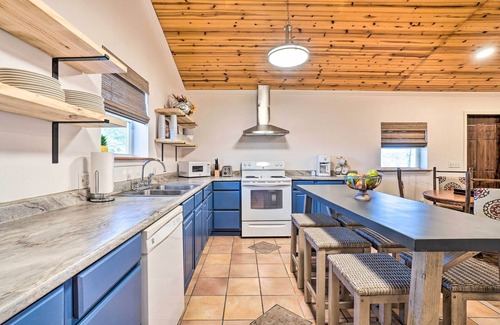 Harrison House | Relaxing Rural Harrison Home - 11 Mi to Town