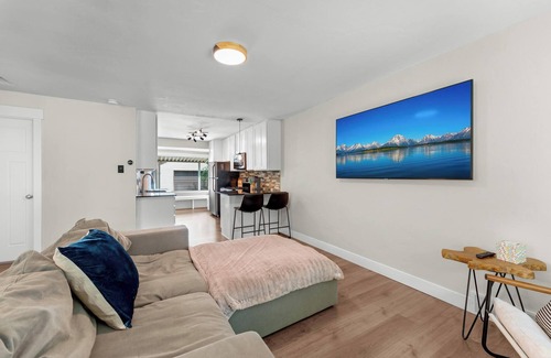 Sugar House House | Relaxing & Stylish: Close to Downtown ~ Yard ~ Pkg