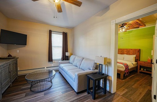 Milford House | Relaxing Suite | Retreat Steps from Milford Downtown Buzz