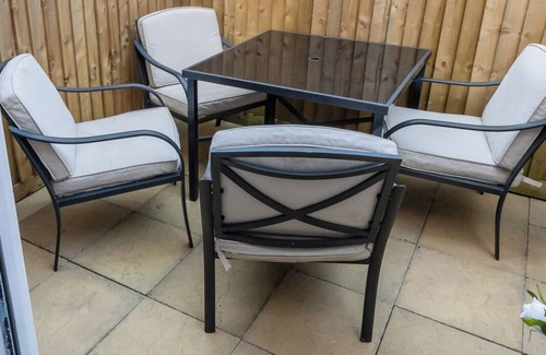 Shrewsbury House | Relaxing Town House - Perfect for Exploring