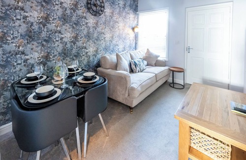 Shrewsbury House | Relaxing Town House - Perfect for Exploring
