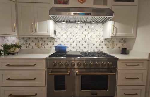 Bryant House | Relaxing, Upscale 2-bedroom Bungalow with Great View, Near Chattanooga