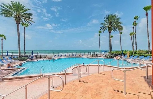 North Redington Beach Apartment | Relaxing Beachfront Condo in North Redington Beach