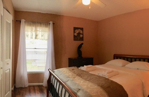Citrus Park House | Relaxing vacation home in Logan gate village