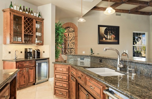 Temecula Villa | Relaxing Wine Country Estate w/BAR+SPA+POOL+BBQ+VBALL+SOCCER