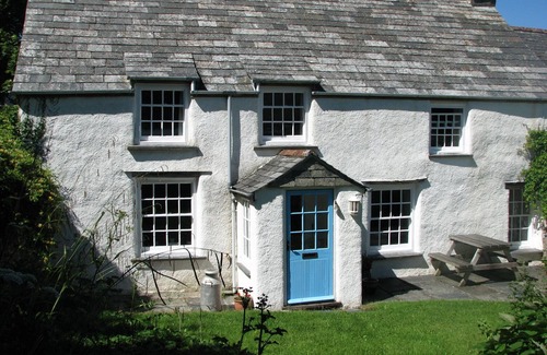 Saint Gennys House | Remarkable setting in spectacular coastal location