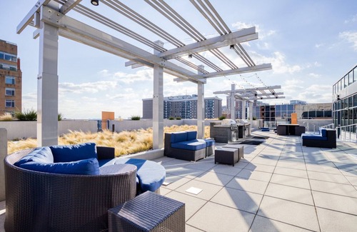 Ballston Apartment | Remarkable Virginia Square 1BR w/Gym, nr GMU & Shops, by Blueground