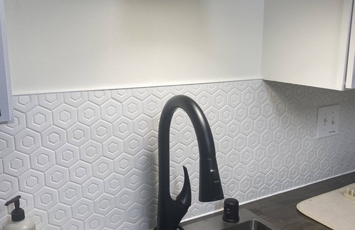 Taku - Campbell Apartment | Remodeled 1 bed apt near airport in quiet neighborhood, unit 4
