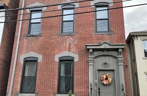 Central Northside Apartment | Remodeled 1 BR in an historic neighborhood