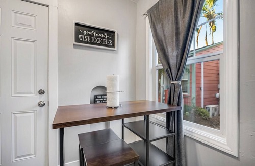 Downtown San Diego House | Remodeled 1BD Craftsman Bungalow WIth Parking