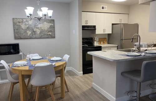 Deerfield Beach Apartment | Remodeled 2 bed grnd floor vacation apt ,7 minutes away From Beach!