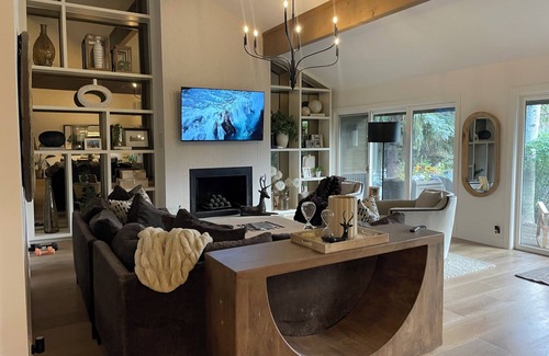 Park Meadows House | Remodeled 2 Bedroom Townhome in Park City, Minutes to Main Street & Ski Resorts