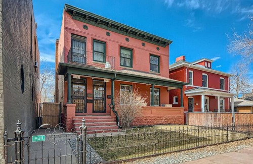 Lincoln Park House | Remodeled 3bd I Baker I Broadway I Sante Fe I CBD