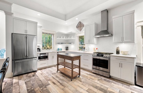 Grayton Beach House | Remodeled +5 min walk to BEACH +Heated Pool +Bikes +3 bedrooms on the 1st floor