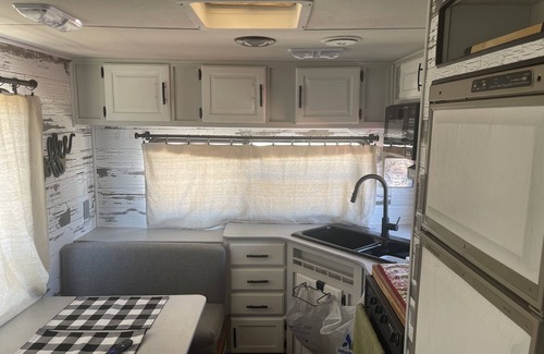 Mesilla Park House | Remodeled 5th wheel secluded and private