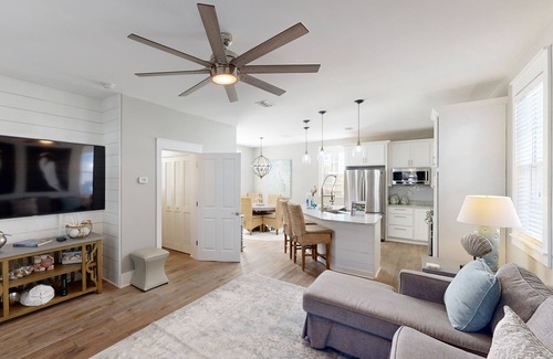 Port St. Joe Cottage | Remodeled beach getaway with WiFi & hot tub - central location